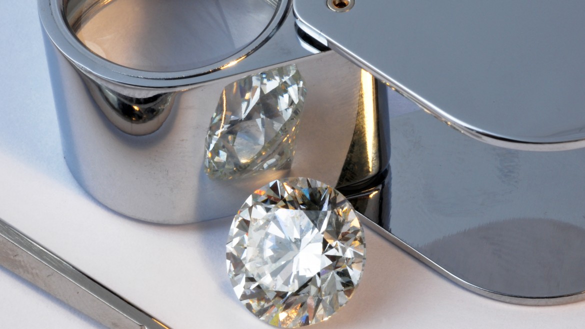 All the Tools You Need to Buy the Perfect Diamond Engagement Ring